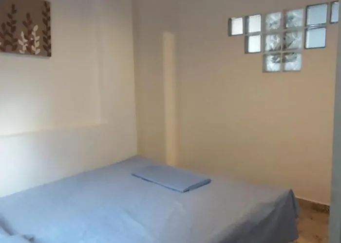 Molos Pine View בית נופש