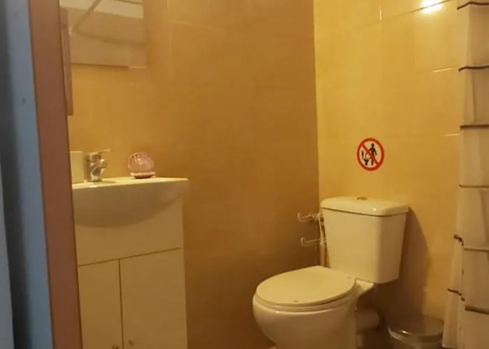 Molos Pine View בית נופש